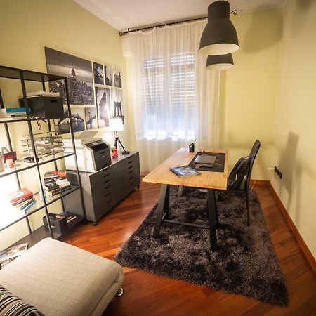 Cinematic Modern Flat, 100 Mt Da Ospedale Lejlighed Ravenna Eksteriør billede